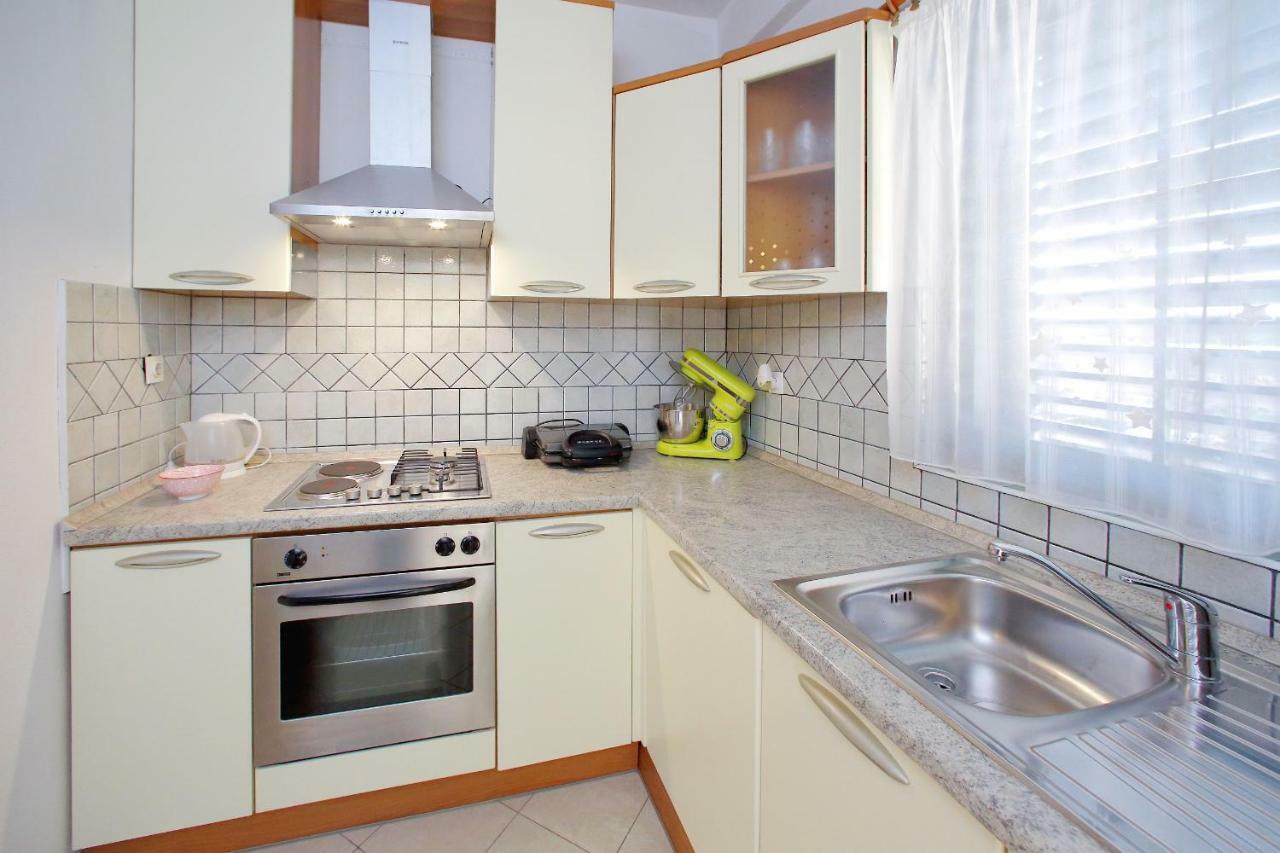 Ana Apartment